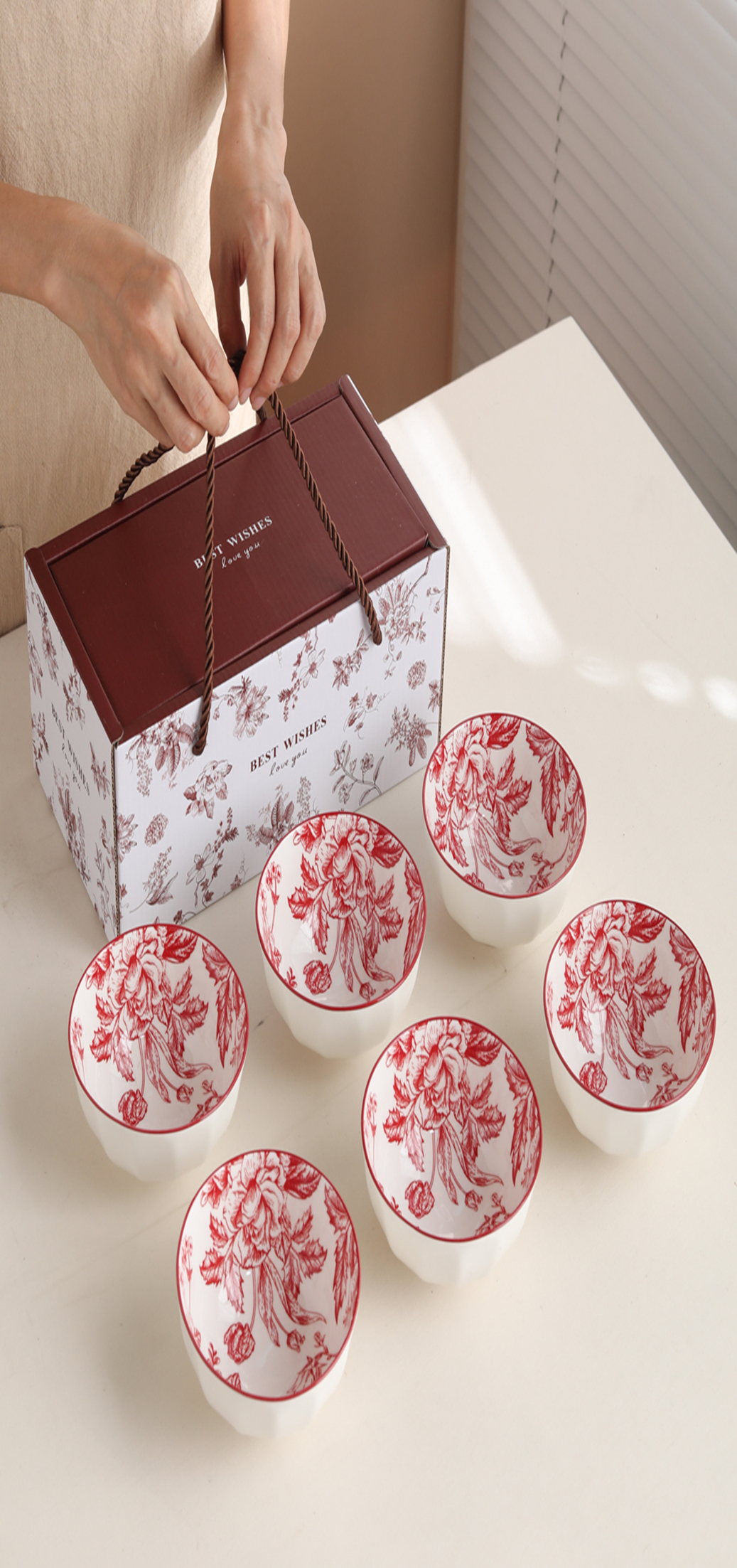 "Flowers in Full Bloom, Red Six Bowls FHSJH-06