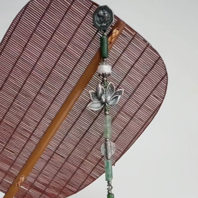 绿色水草玛瑙荷花荷韵压襟手链