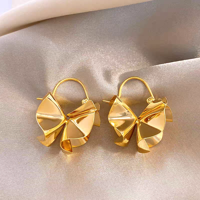 New pleated ear hooks, irregular double-sided flower stud earrings, high-end women's light luxury earrings, commuter style earrings, a bestseller in live-streaming by Internet celebrities