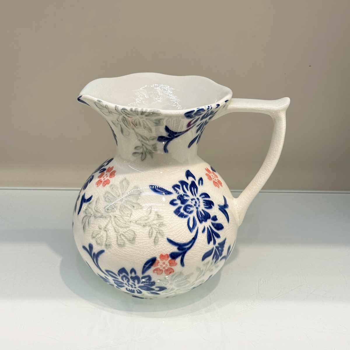 New high-end retro Chinese blue and white porcelain ceramic flower-shaped vase handicrafts, living room TV cabinet ornaments, dining room entrance table dried flower decorative ornaments