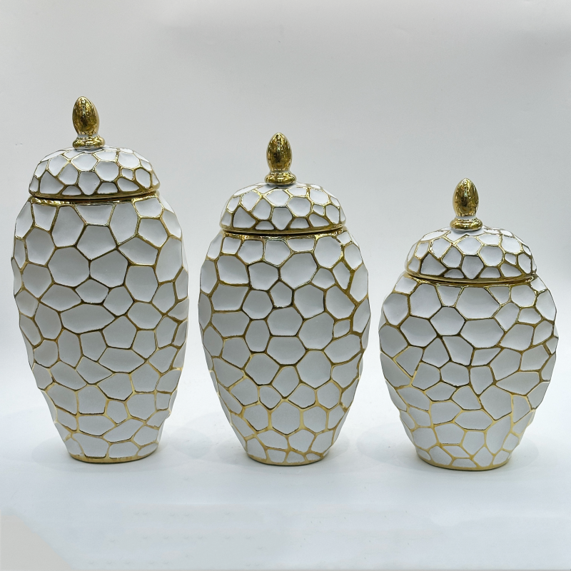 New high-end retro Chinese ceramic vase handicrafts, living room TV cabinet ornaments, dining room entrance table, dried fresh flower decorative ornaments, light luxury decorative ornaments, flower art, living room dining table ornaments, realistic flower arrangement pottery details Picture
