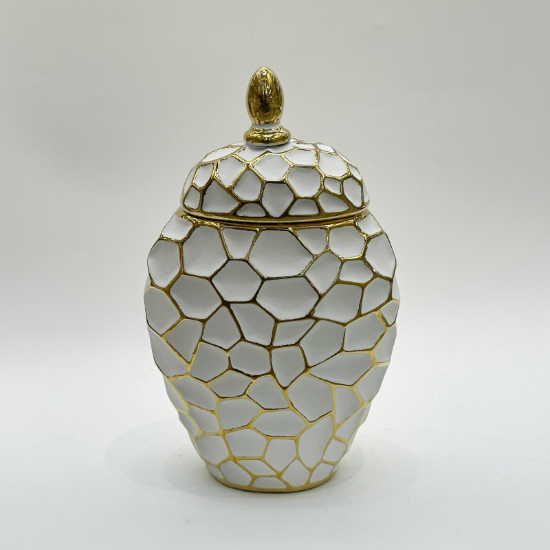 New high-end retro Chinese ceramic vase handicrafts, living room TV cabinet ornaments, dining room entrance table, dried fresh flower decorative ornaments, light luxury decorative ornaments, flower art, living room dining table ornaments, realistic flower arrangement pottery Item Picture