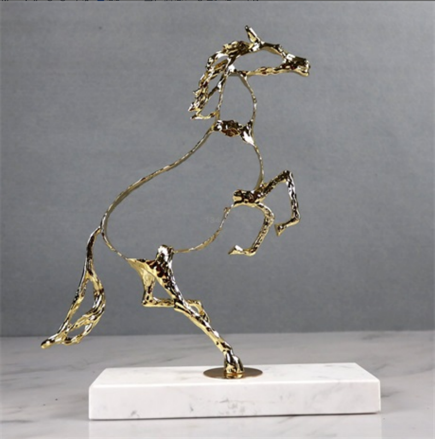 马蹄铁盒/金属书签/家庭软装/金属建筑工艺品/铜摆件卡通产品图