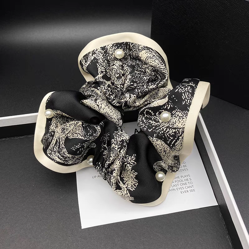 New Chinese-style ink-wash painting satin hair accessory, women's hair tie, hair rope, ponytail, rubber band, large intestine hair band, headwear and hair flower detail image 8