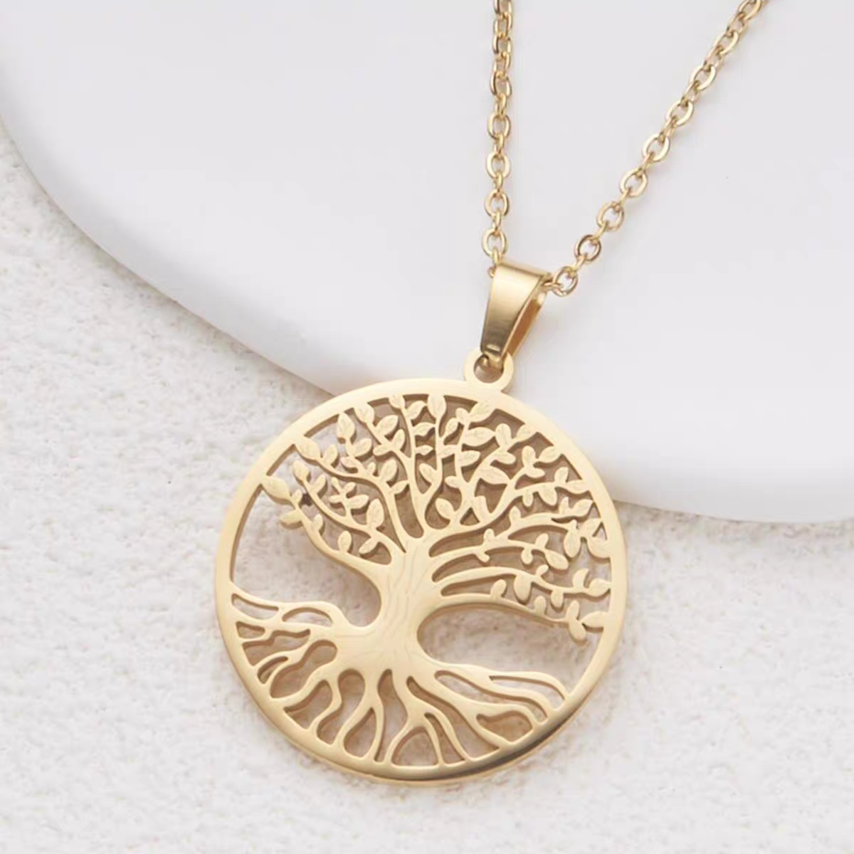 欧美亚马逊热销新款镂空生命之树不锈钢女士百搭项链钛钢吊坠细节图