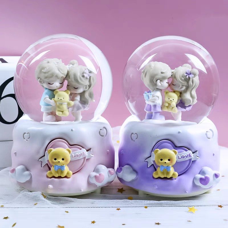 工艺品礼品玻璃树脂水晶球音乐盒飘雪的厂家直销，卡通人物情侣爱心婚礼系列产品。详情图15