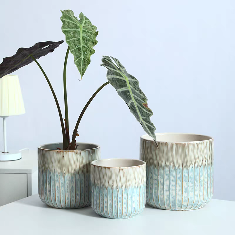 A variety of garden flower POTS, plastic and ceramic vases and containers are available for selection. Flower POTS, plastic and ceramic washbasins are suitable for home decoration