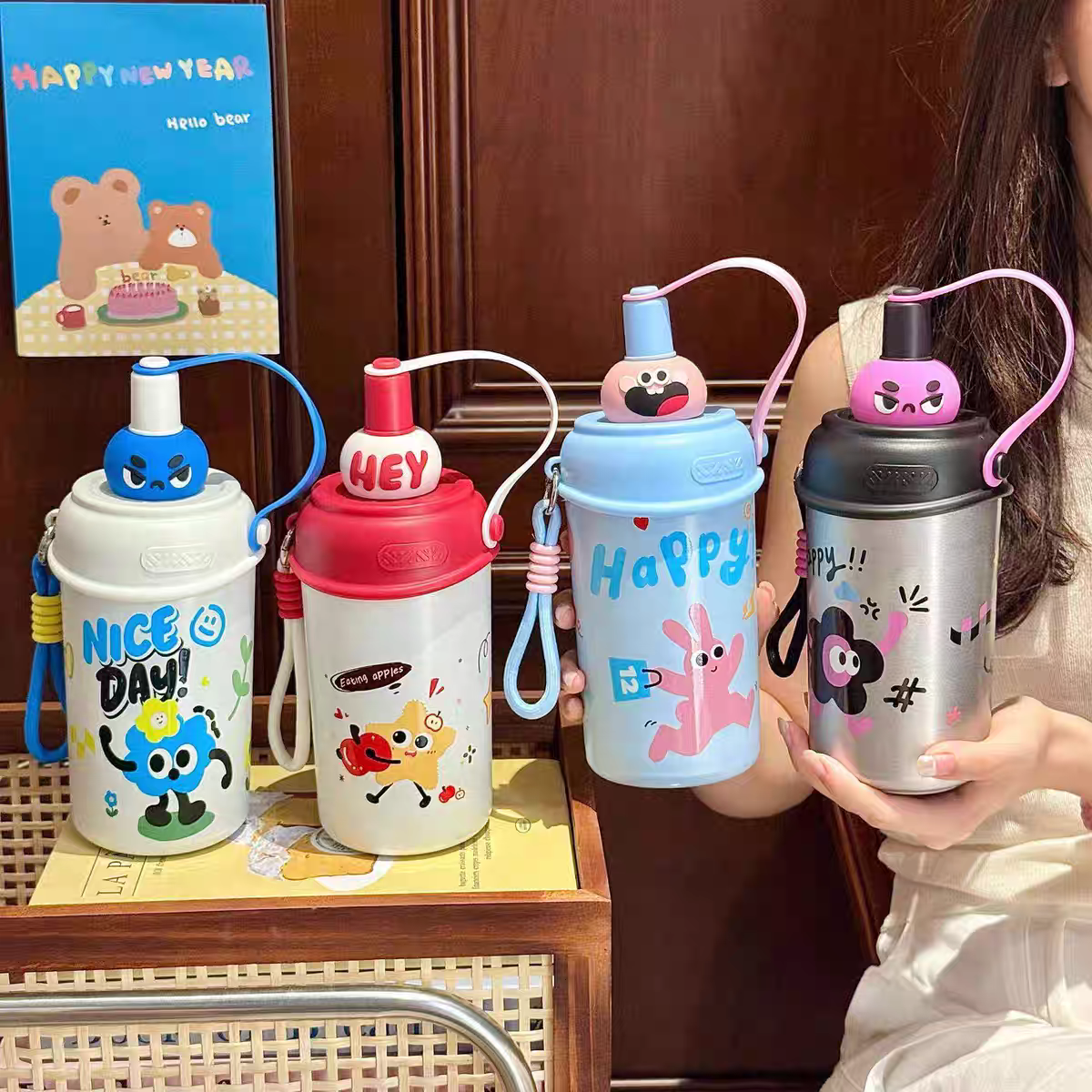 EYUN可爱公仔吸管杯便携学生水杯手提带茶漏高颜值卡通保温杯600ml