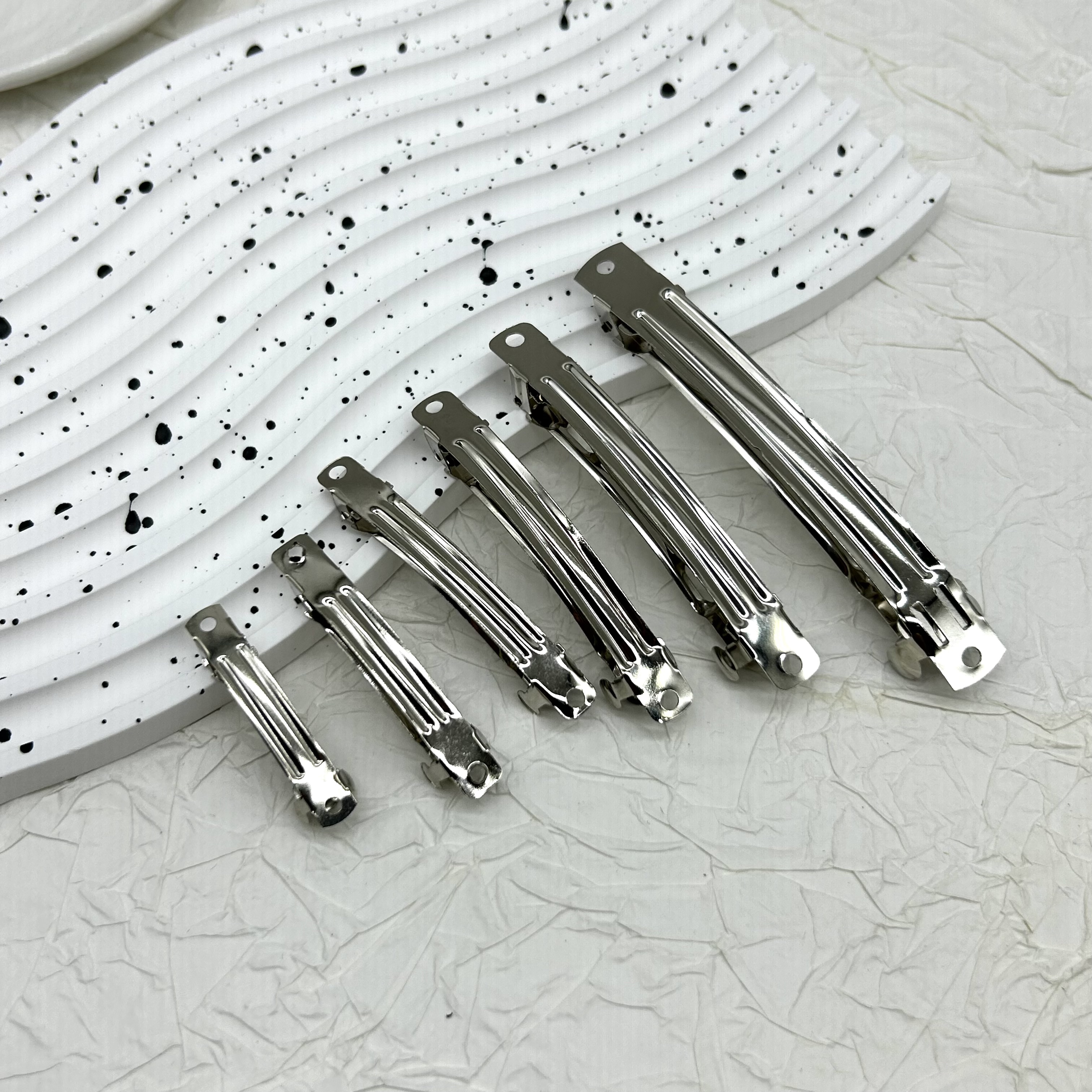 Creative accessories, exquisite hair accessories, hair clips, multiple styles to choose from, long-lasting fixation, not easy to fall off, hair clips, hair accessories, hair clips, creative spring clips Specification image