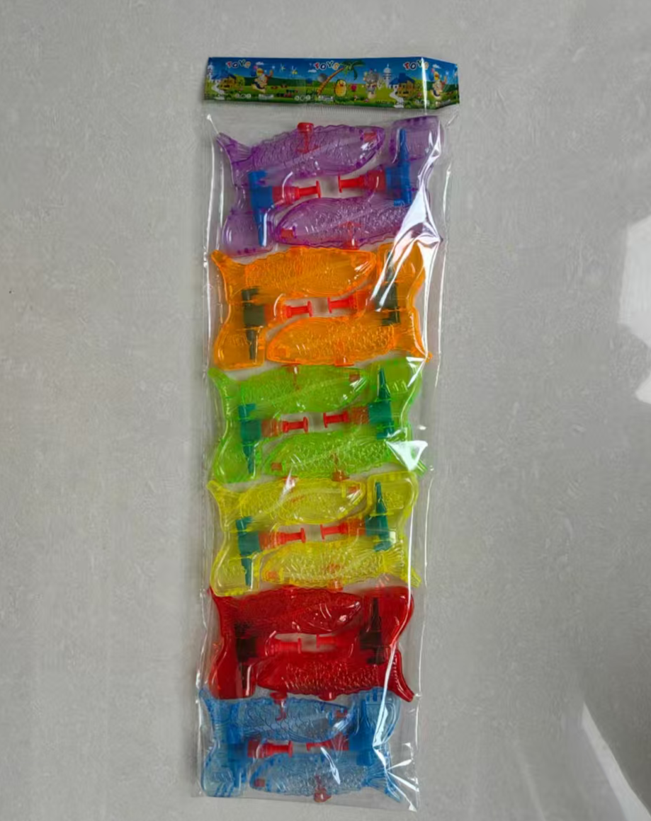 专供外贸塑料透明小水枪儿童玩具水枪迷你喷水枪夏天戏水沙滩玩具