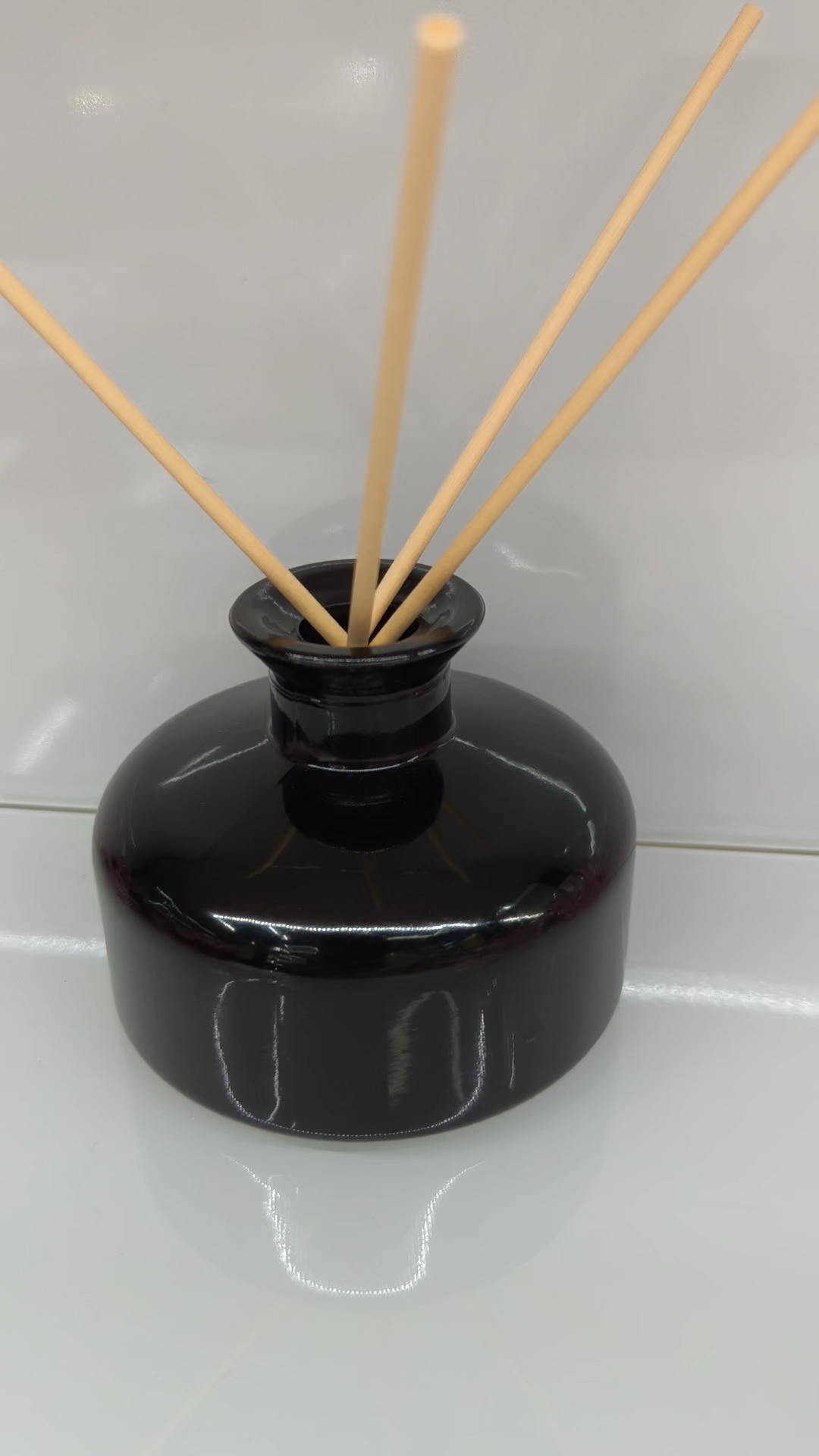 Aromatherapy bottles, glass bottles, daily necessities, sundries, glassware detail image 1