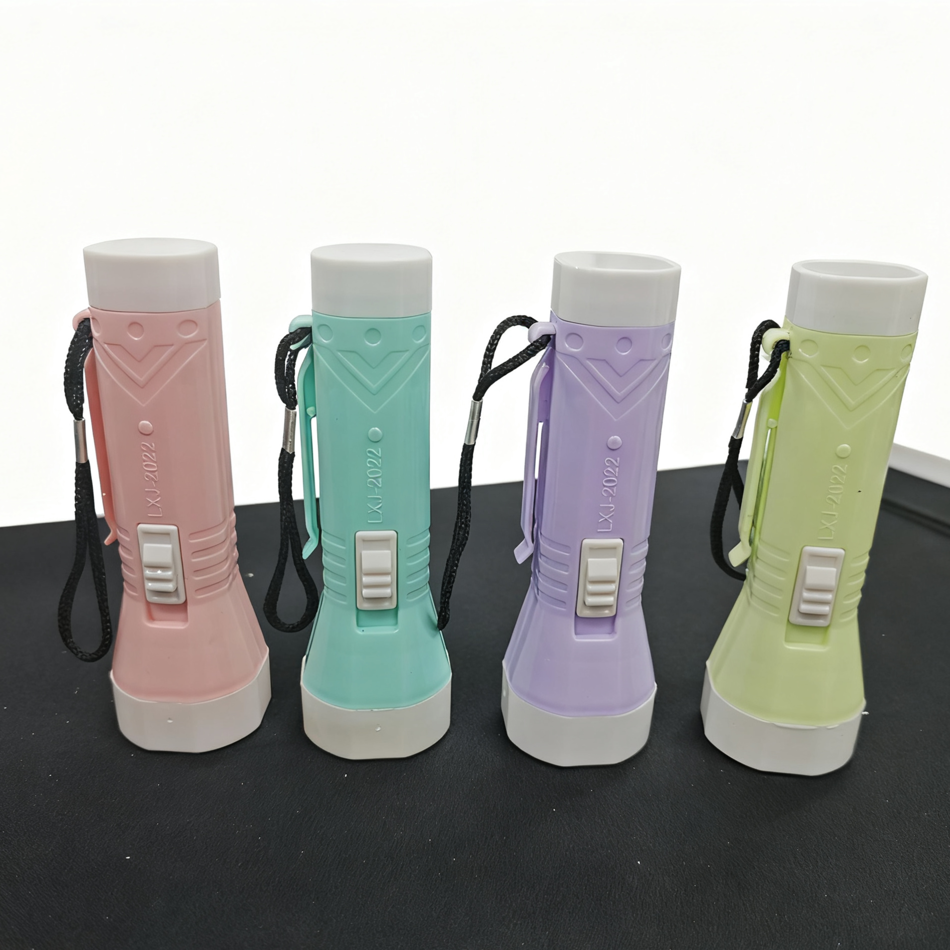 厂家直销外贸塑料LED手电筒耐用超长续航清新马卡龙色系发光小玩具地摊义乌小商品批发详情图2