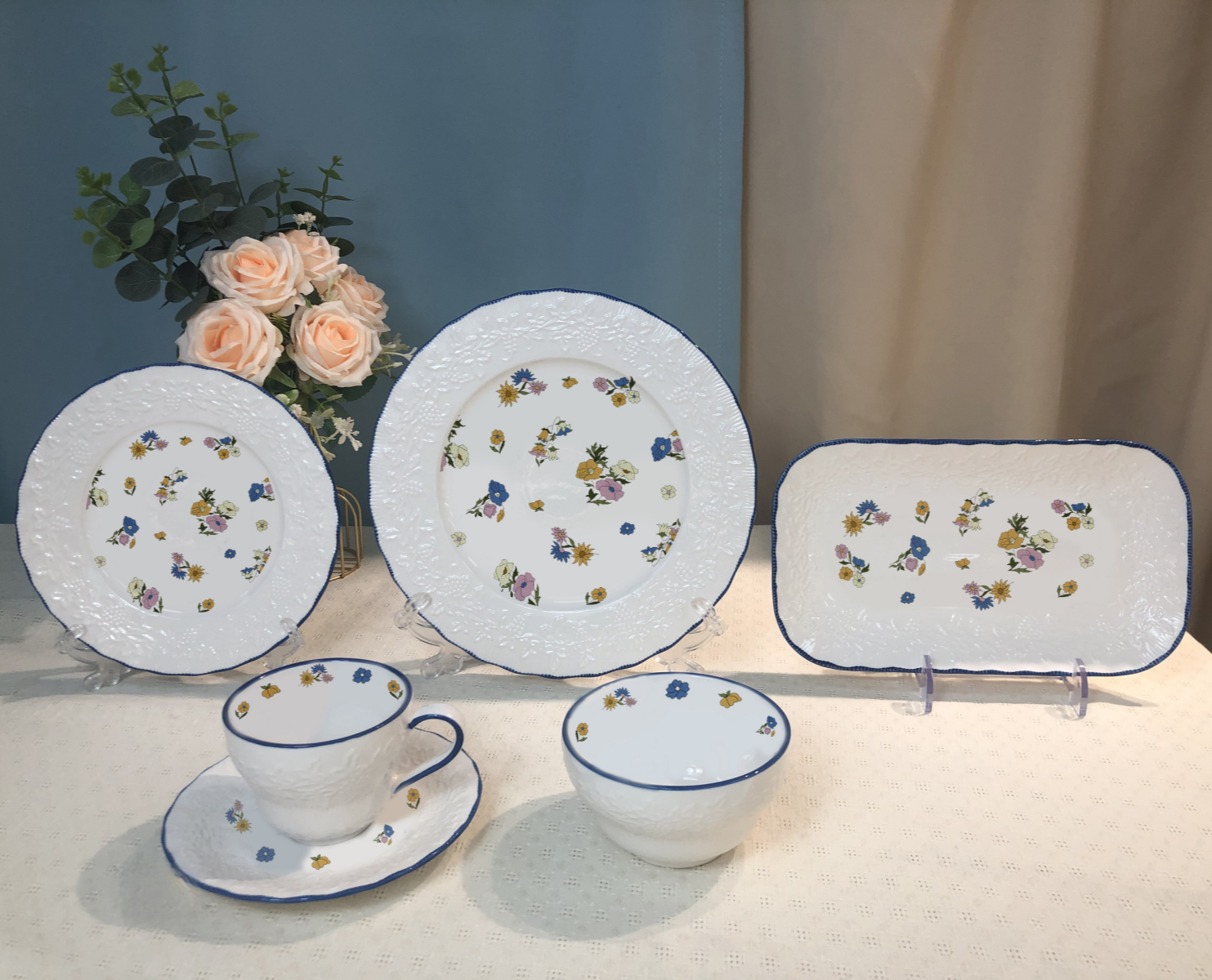 Light luxury, high appearance level, manor French relief tableware set, bowls, plates, high-end tableware, housewarming and wedding gifts details Picture