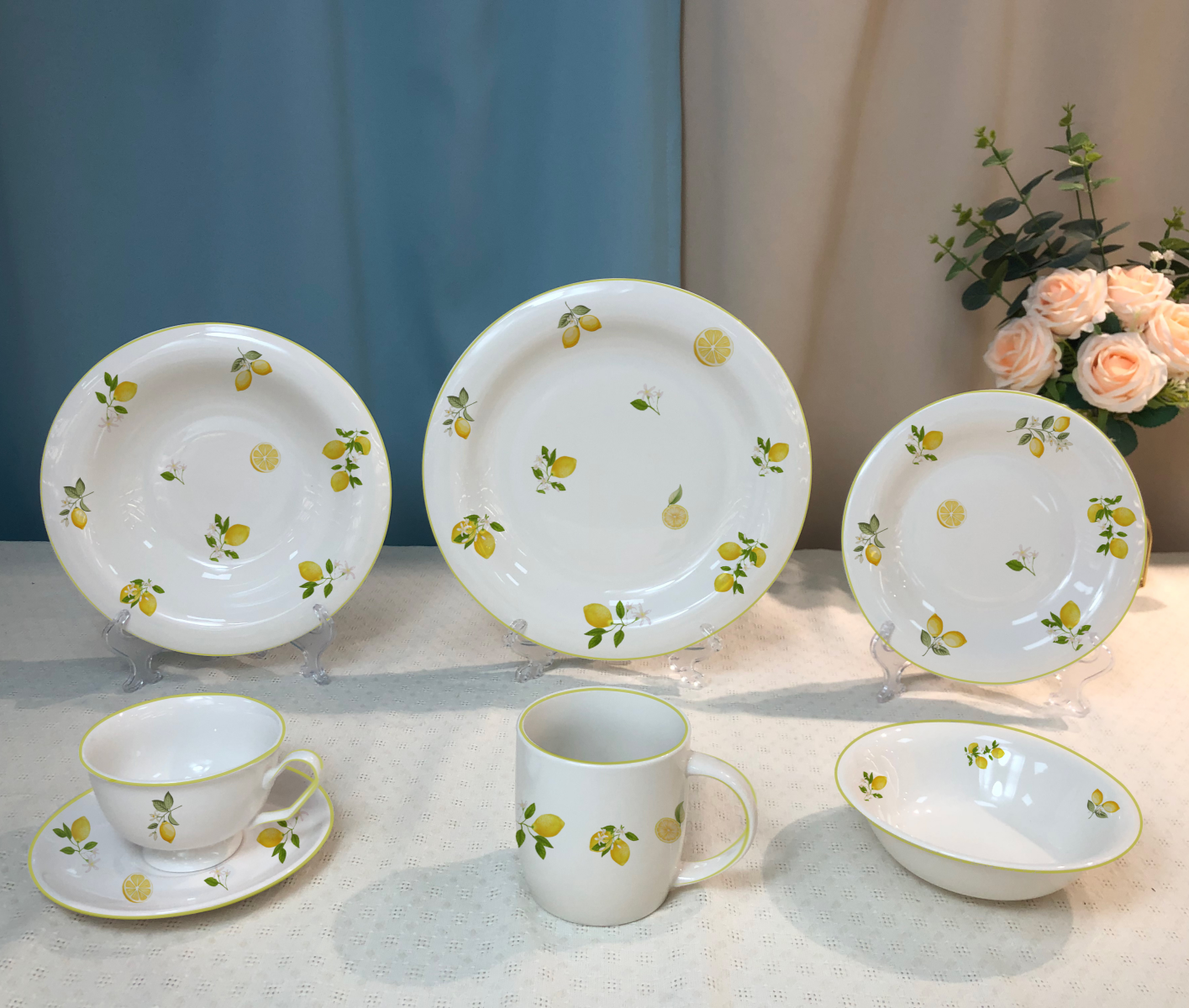 Light luxury and high appearance Water Level Manor French relief tableware set, bowls, plates, high-end tableware, housewarming and wedding gifts, modern and simple style tableware set, high-end tableware for wedding gifts, ceramic plates