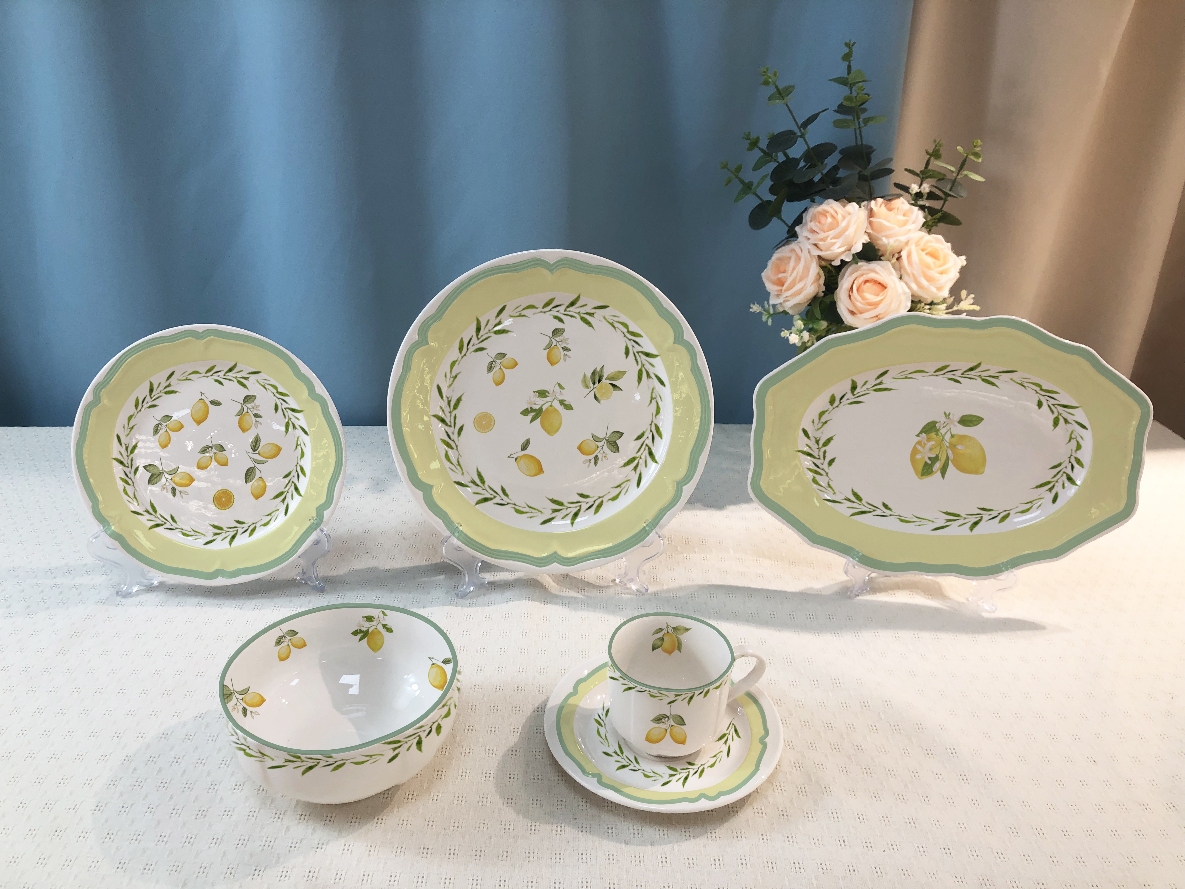 Ceramic tableware set, complete household bowls and plates, high-end tableware, ceramic plates, modern and simple style tableware set, wedding gift details Picture