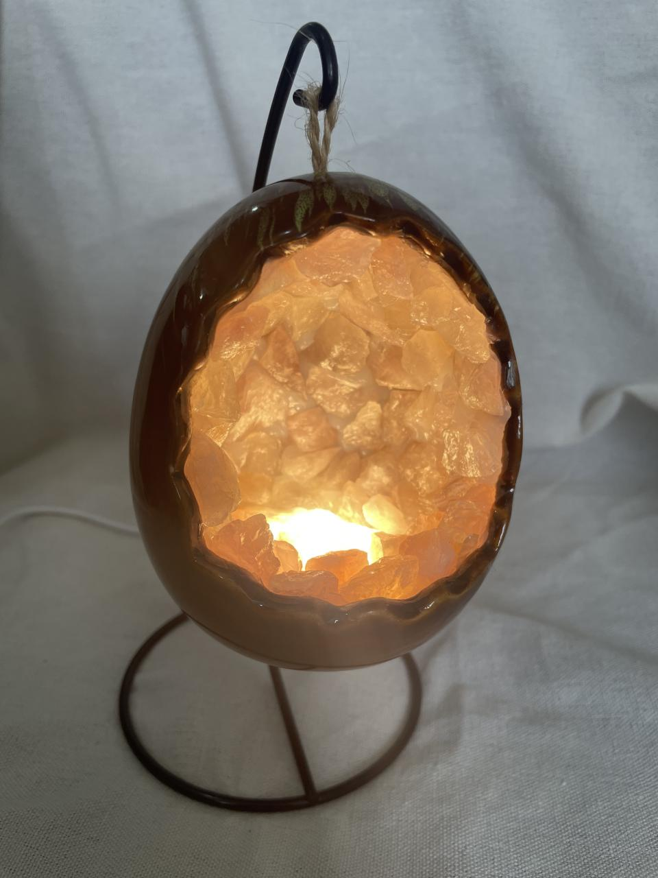 A collection of rare stones: crystal table lamps, led crystal decorative handicrafts, ornaments, crystal money tree decorative handicrafts, various crystal stones, rain flower stones, raw stones, natural pebbles, fish tanks, flower POTS, colored stones, seven-color and five-color stones details Picture
