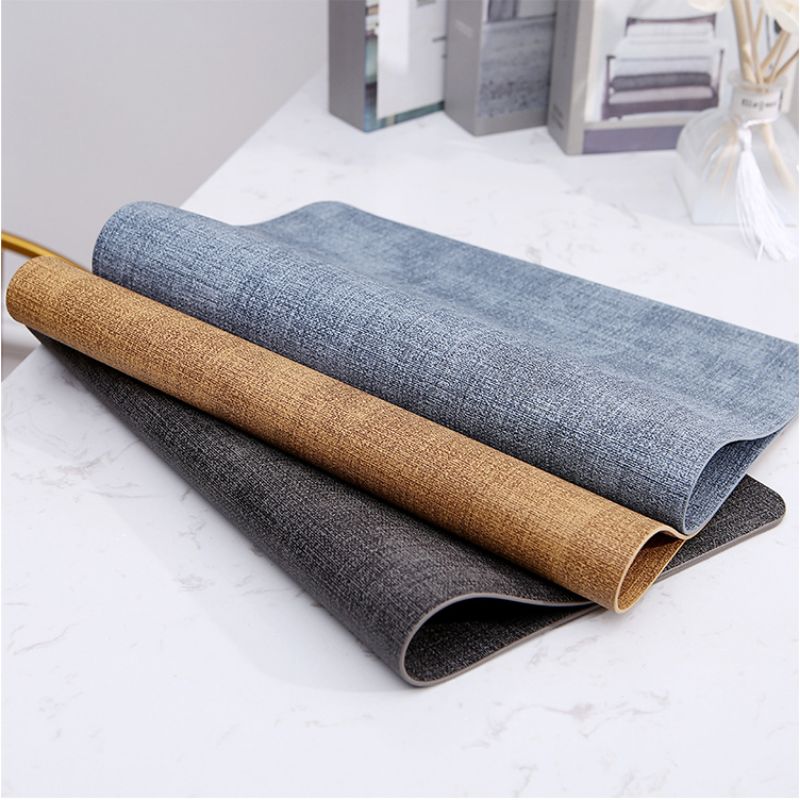 PU止滑革/五角星皮革/盔甲装饰/铜制雕装饰/镂空皮革/0.7镜面革细节图