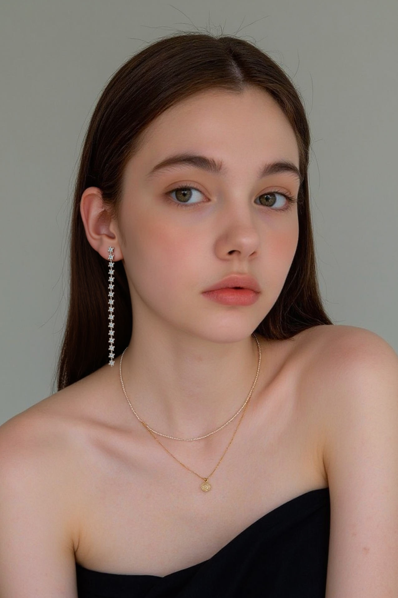 Xuhui brand exquisite and light luxury copper plated with real gold and zircon inlaid 925 silver needle, super long and luxurious design fashionable stud earrings full figure