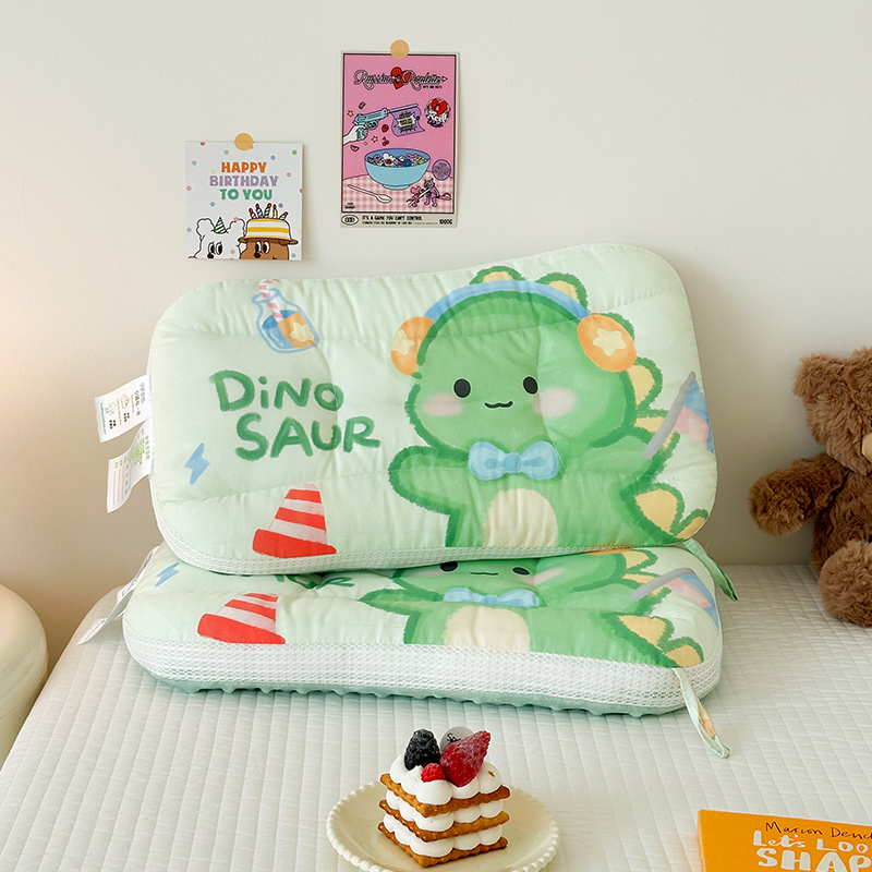 2025新款A类全棉 数码印花原创大版卡通枕芯 幼儿园枕芯 枕头