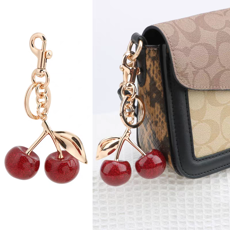 樱桃水果适用包包挂件车厘子钥匙扣背包挂件汽车锁匙扣装饰品
