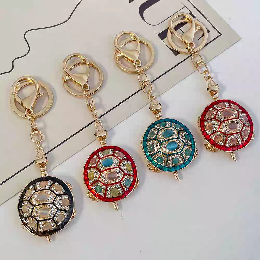 新款钥匙扣高级感环圈新款创意小乌龟镶钻合金女生时尚包包挂饰