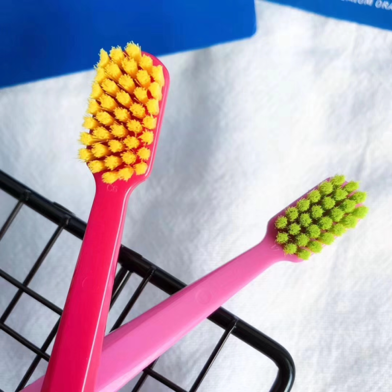 Free shipping wholesale Swiss Curaproxx 1954 brand oral soft bristle toothbrush 5460 (for adults)