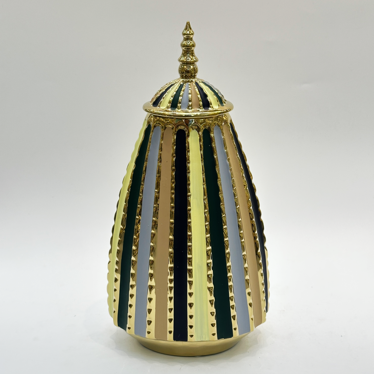 هذه الزهور مزخرفة في غرفة التلفزيون، في غرفة الطعام Specification image
