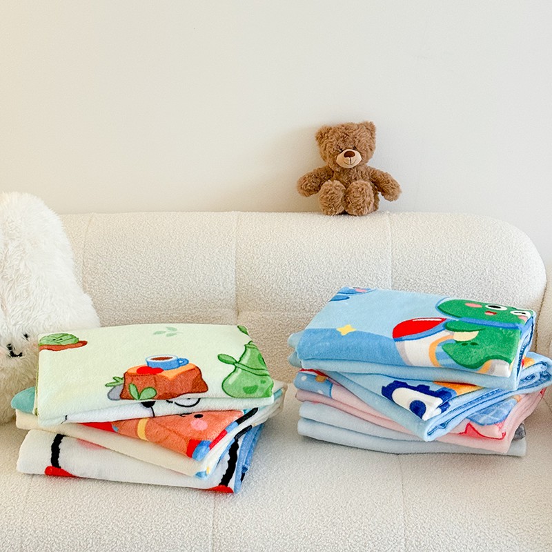 2025秋冬新款牛奶绒毛毯儿童毛毯幼儿园休闲沙发毯床单推车毯