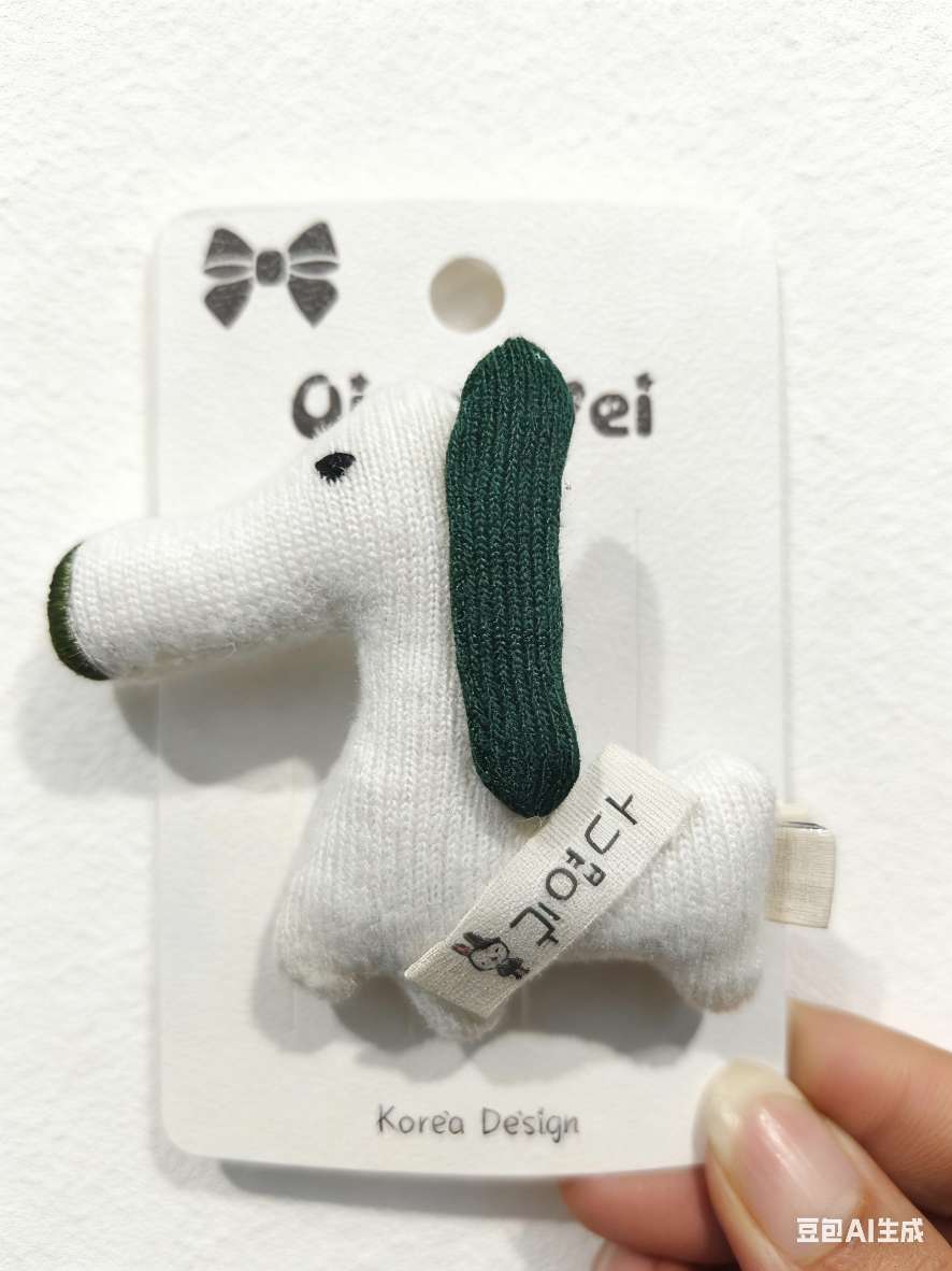 儿童发夹，儿童抓夹，衣服挂件，卡通胸针 车饰挂件，卡通发夹，玩偶发夹