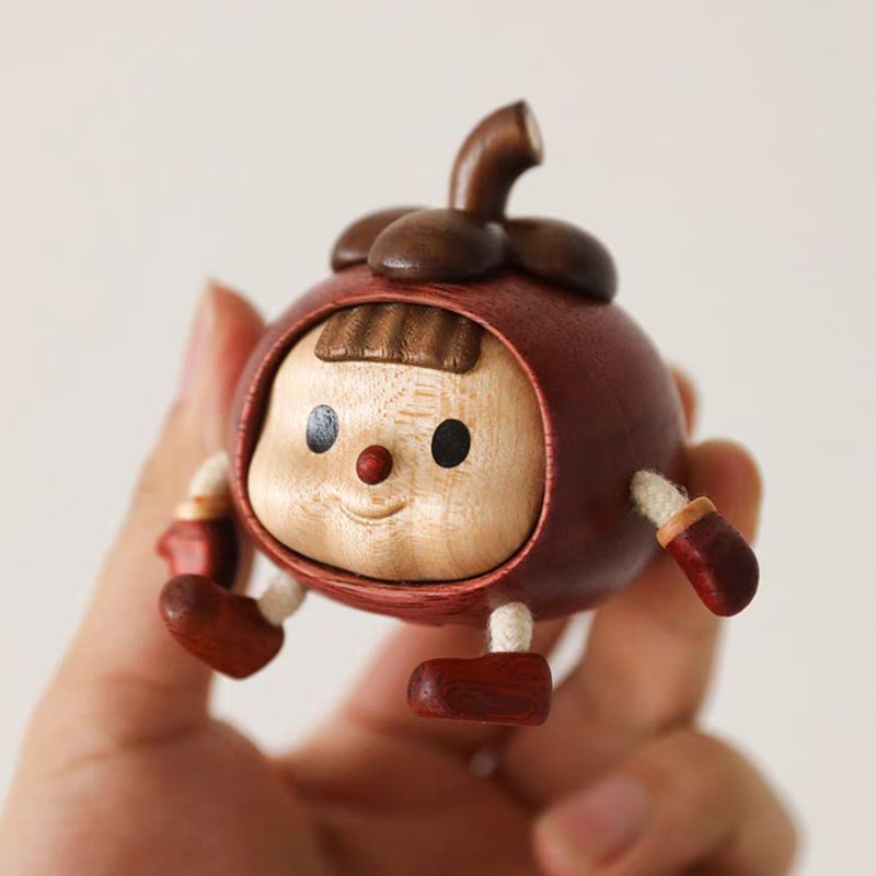 Solid wood mangosteen girl ornaments, creative and cute car ornaments, high-end gifts, daily presents, desktop and study decoration ornaments Specification image