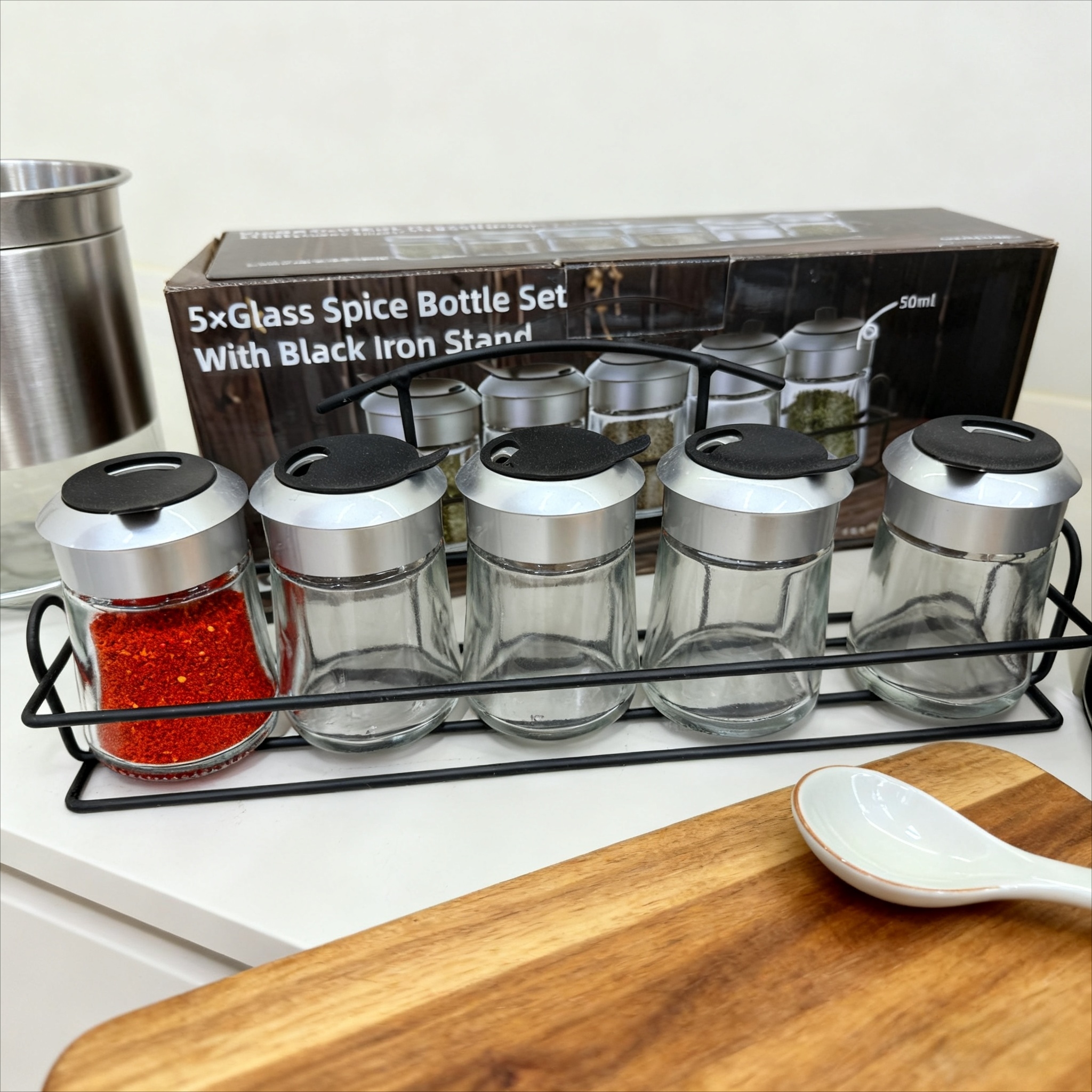 5只装调味瓶套装搭配黑色铁架
