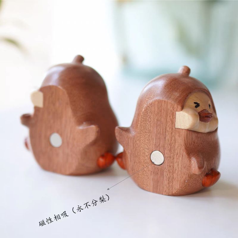 "Never Share the Pear" Duck Duck creative and cute ebony solid wood carved tabletop decoration is a gift for couples on Valentine's Day, birthdays, and moving Item Picture