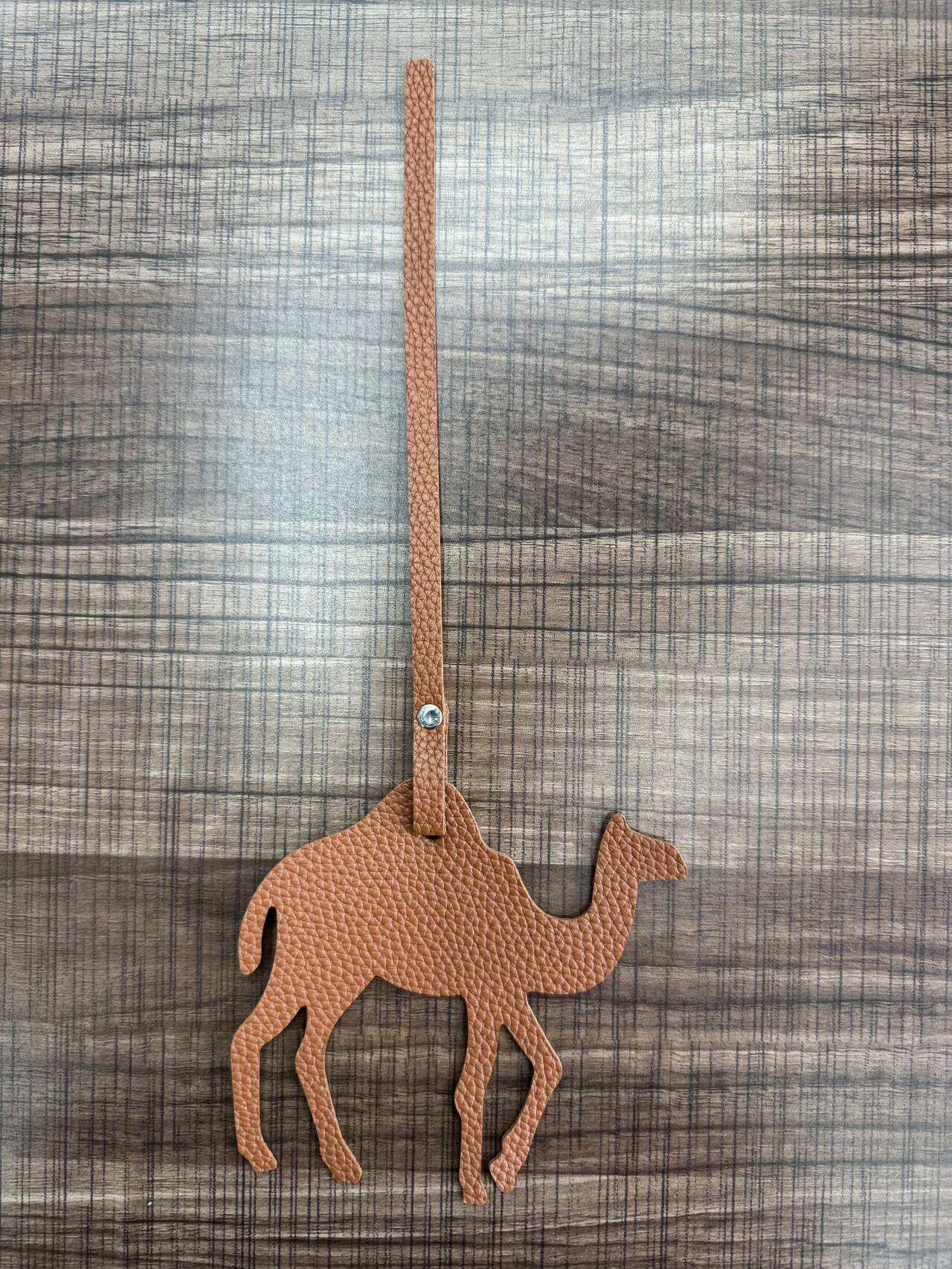 New camel pattern leather pendants, clothing, bags and accessories from the Middle East Application Scenario