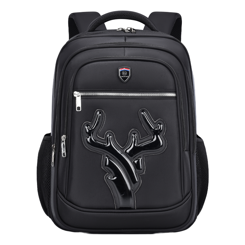 The new men's backpack is convenient for business trips and travel. Application Scenario