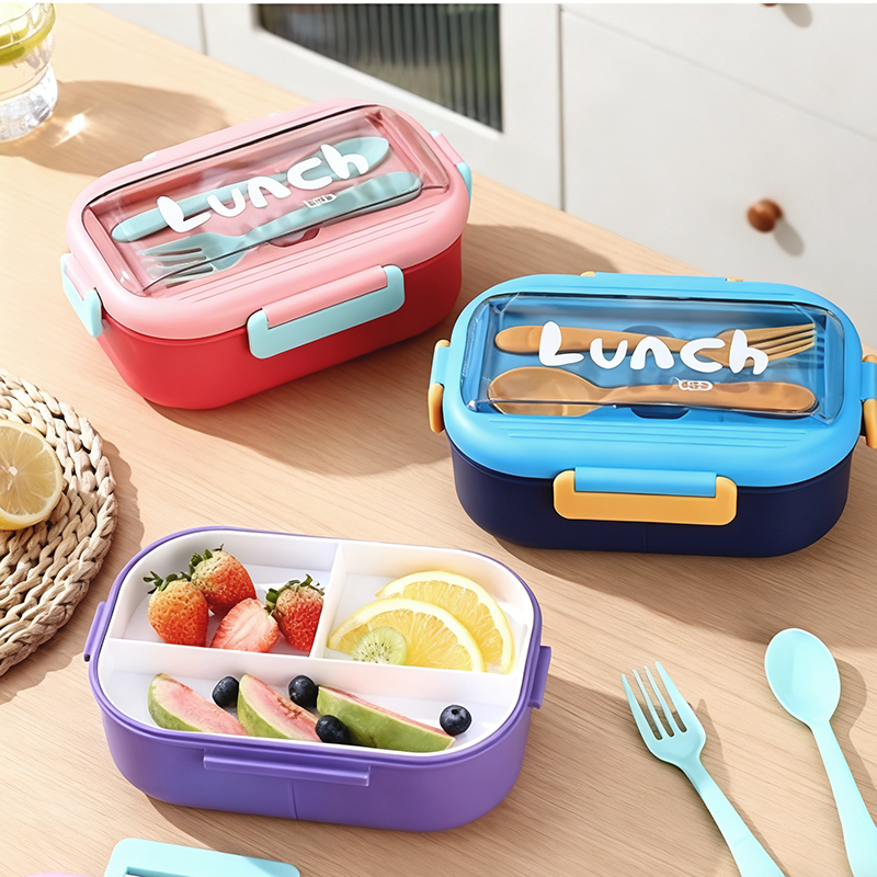 Color-blocking separated bento boxes with built-in tableware, sealed lunch boxes, portable fresh-keeping boxes for students and office workers, and covered lunch boxes full figure