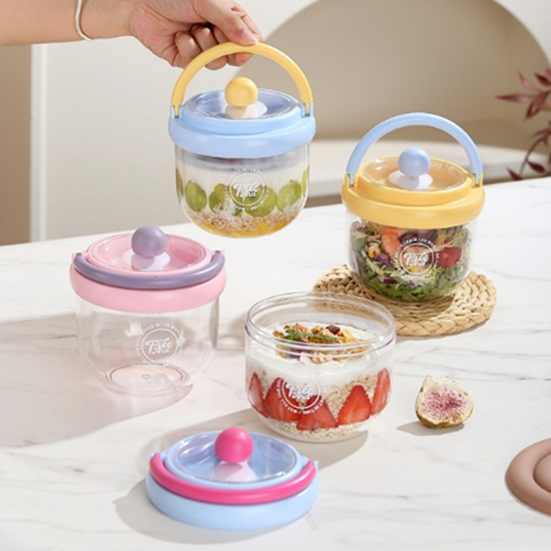 带提手密封保鲜杯 自带叉便携沙拉杯 外带早餐燕麦酸奶盒 食品级水果餐盒详情2