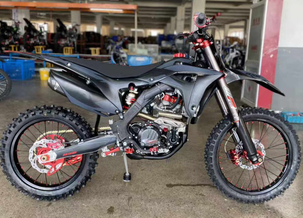 For 300cc off-road motorcycles, please communicate with customer service before taking a photo