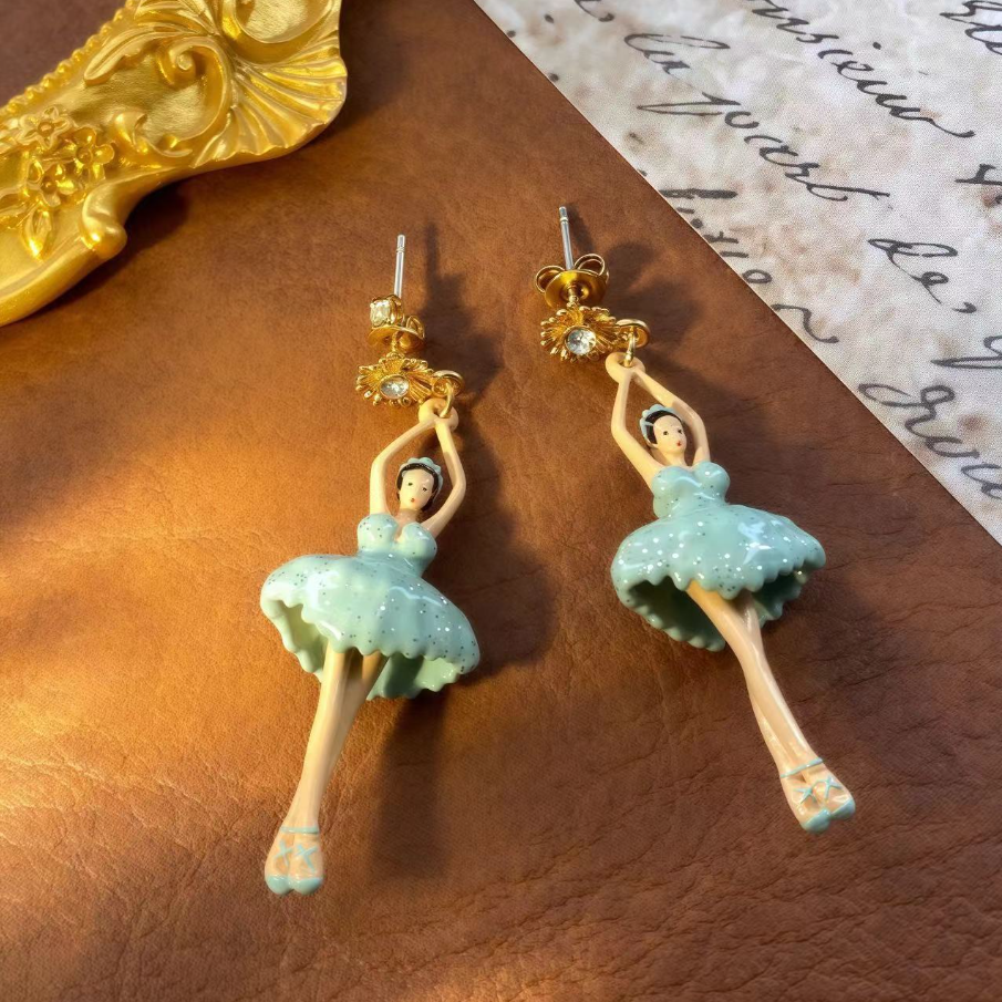 【SUGEBEINI】浅蓝闪纱芭蕾耳钉 中古芭蕾舞者 芭蕾少女造型耳钉 ZEH00220