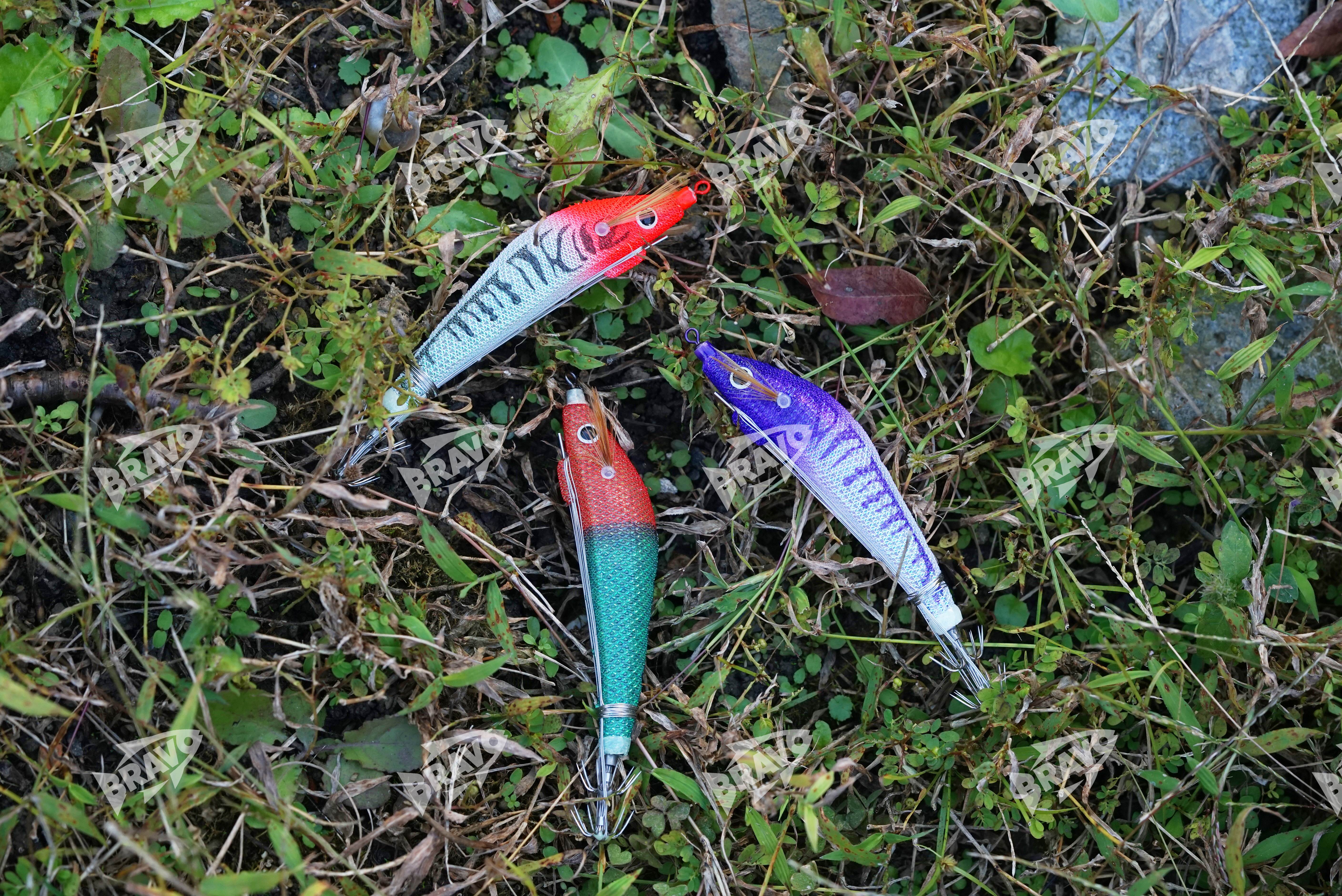 BRAVO steel wire wood shrimp bait artificial bait can be used to bind live baits with fish slices, glow-in-the-dark UV squid hooks and artificial shrimp Item Picture