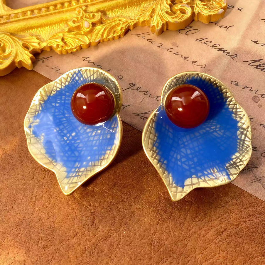 【SUGEBEINI】复古撞色耳钉 中古肌理纹 肌理纹珐琅红珠耳钉ZEH00187