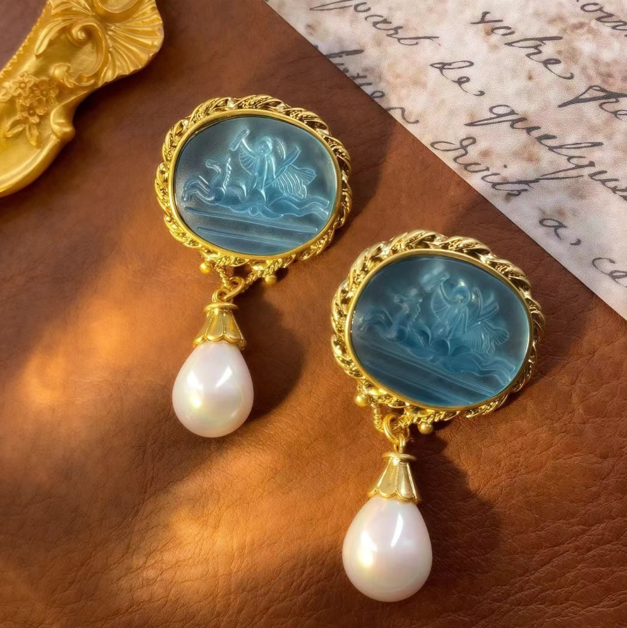 【SUGEBEINI】中古法式复古蓝色浮雕纹理简约轻奢设计珠珠耳钉ZEH00228