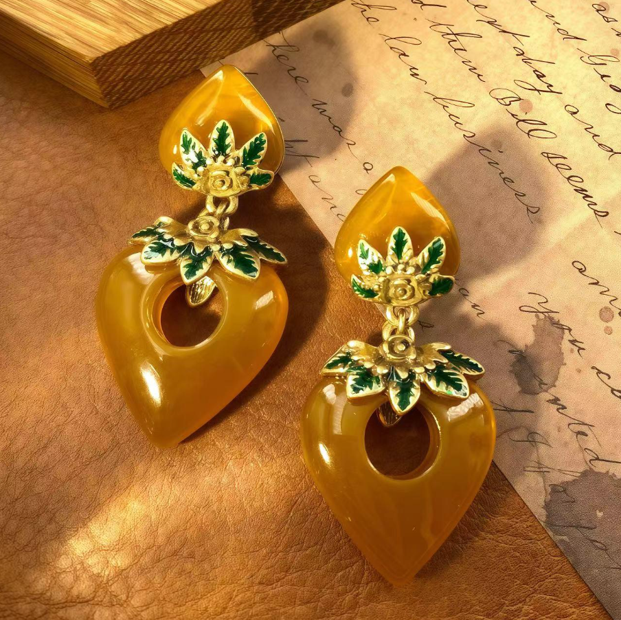 【SUGEBEINI】复古琥珀黄  中古花叶镂空耳饰 琥珀黄花叶耳坠ZEH00186