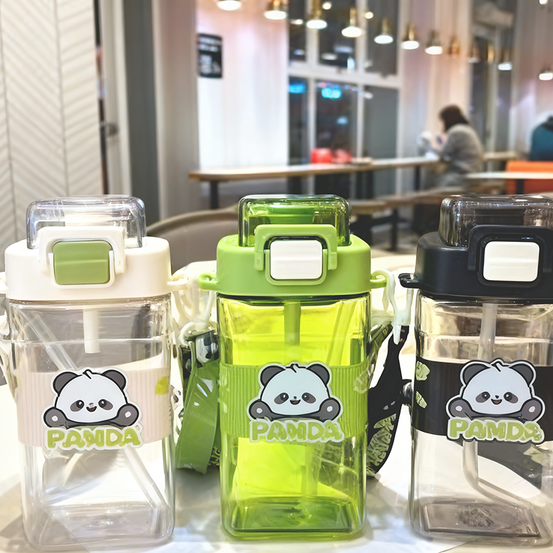 萌系卡通挂绳吸管水杯 多色大容量便携杯 学生高颜值ins风随手杯详情3