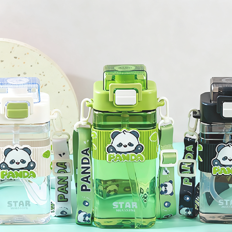 可爱卡通挂绳大容量水杯 便携吸管杯学生高颜值网红ins风随手杯详情3