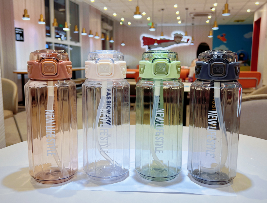 NEW LIFESTYLE渐变吸管水杯 简约时尚便携杯 大容量防漏tritan杯 多色可选详情2