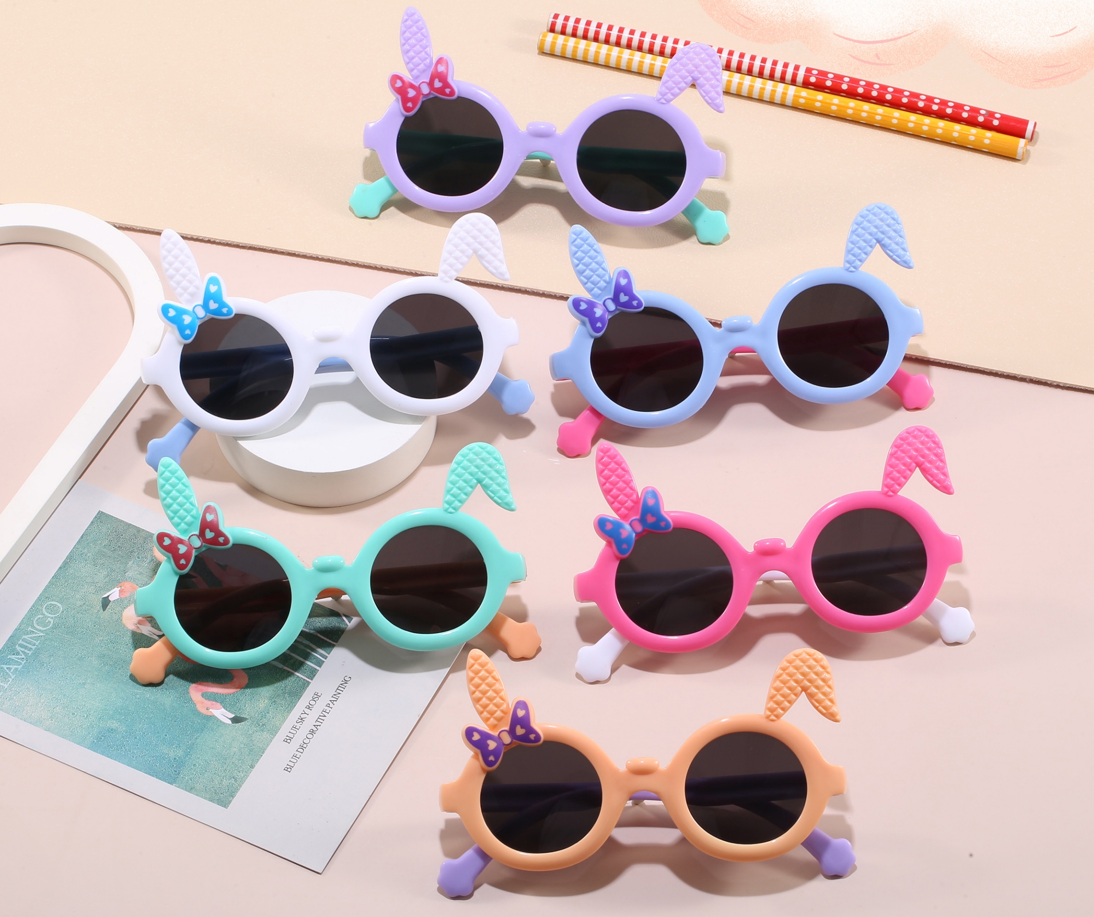 2619儿童眼镜男女童时尚卡通太阳镜