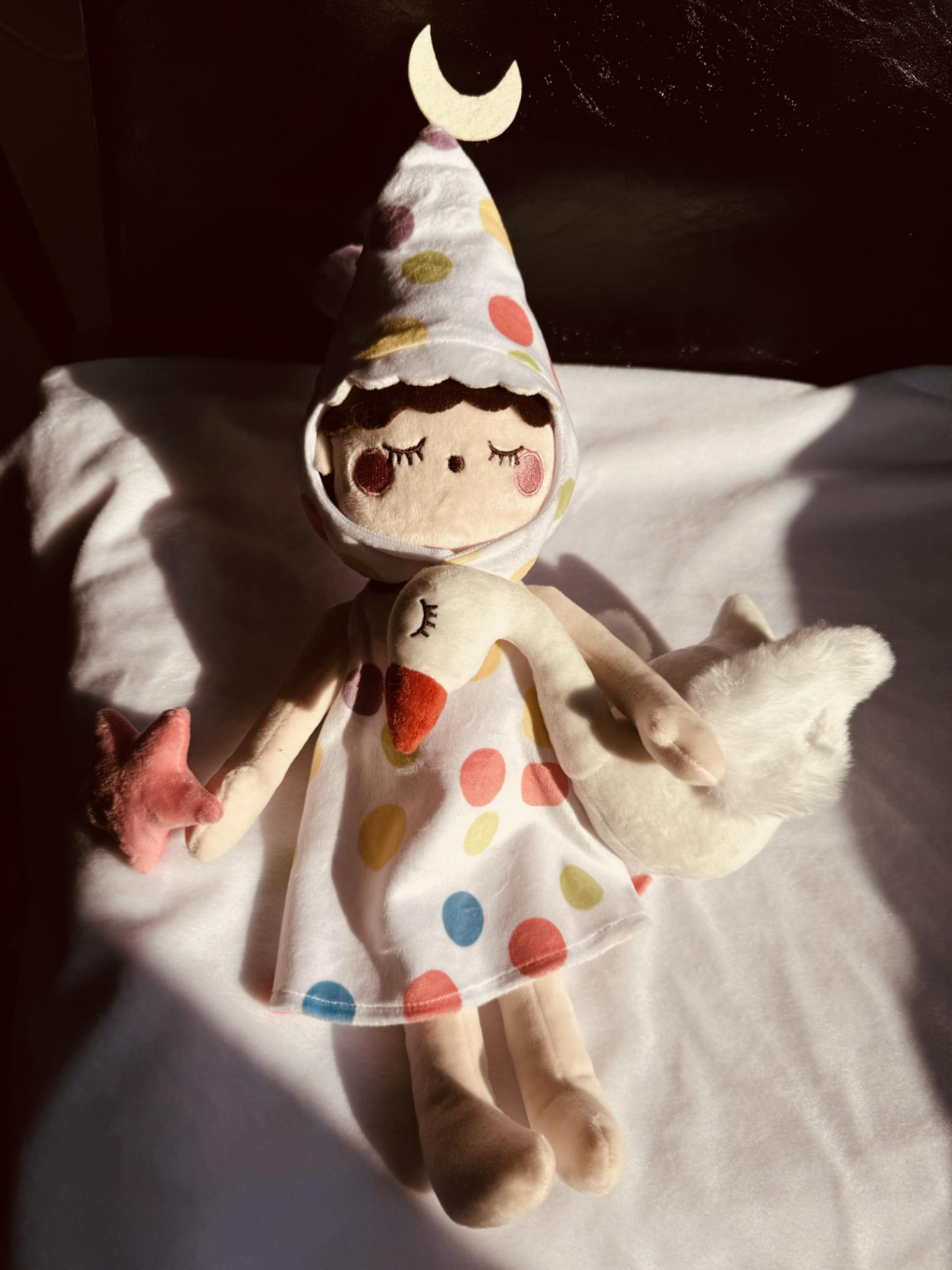 毛绒睡眠女孩带天鹅高端毛绒玩具小女孩