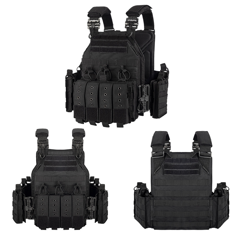 Yitu quick-release tactical vest Outdoor CS protective equipment 6094 combat tactical vest camouflage uniform Application Scenario