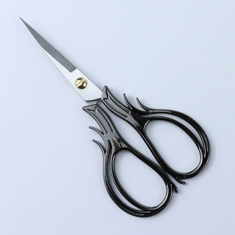 理发剪刀/宏兴剪刀/工具/孙茂福/金属小剪刀白底实物图