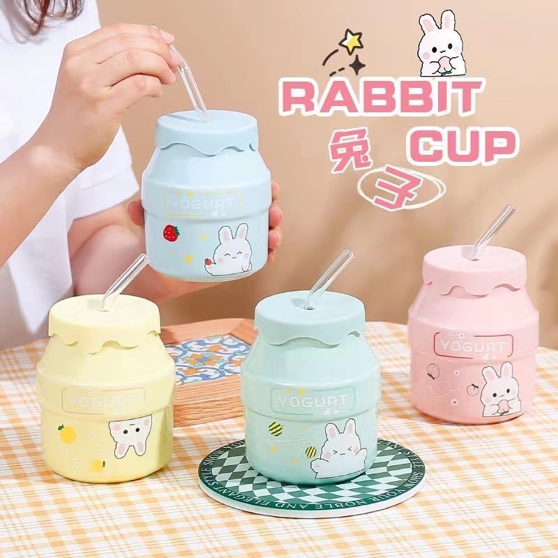 886 Cute ceramic water cup as a birthday gift for my best friend. High appearance level mug with lid and large capacity straw cup for girls